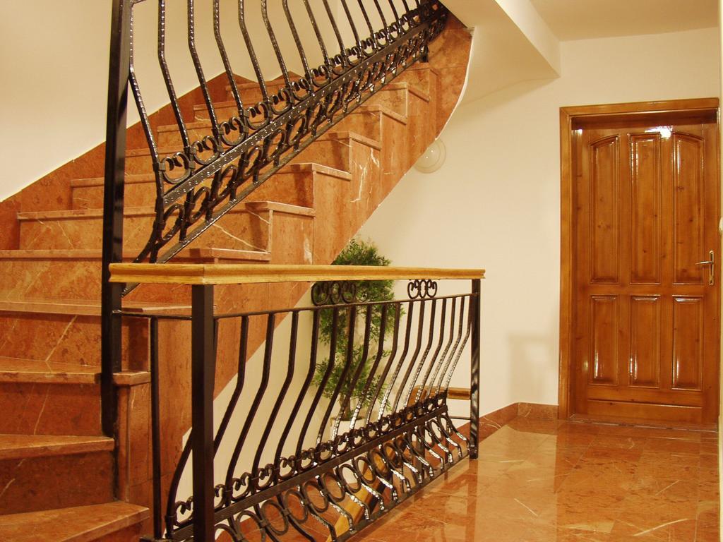 Guest House Villa Iva Budva Exterior photo